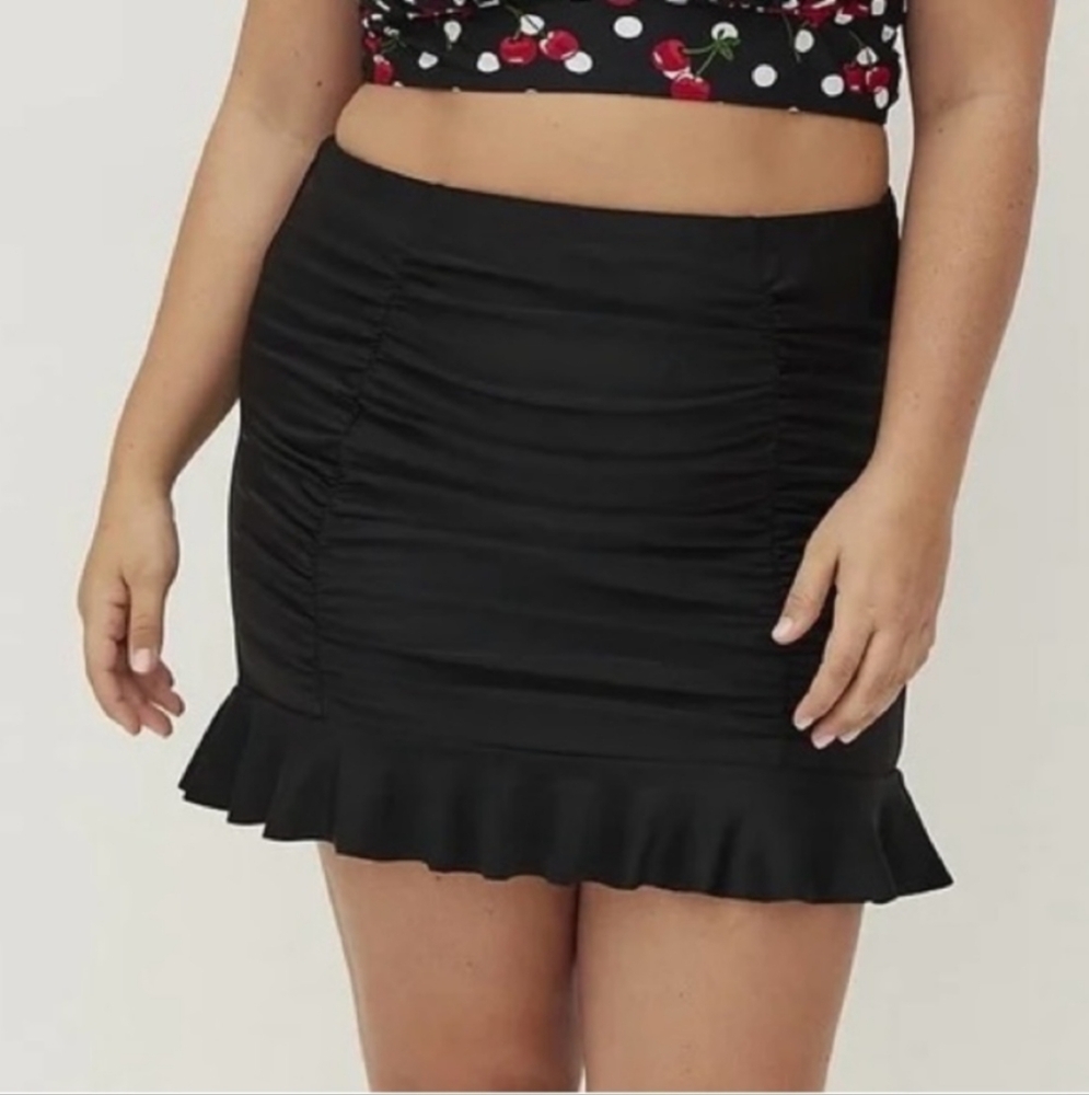 Torrid 1 retro vintage black swimsuit skirt bottom